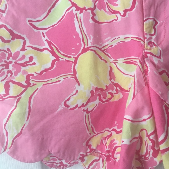 Lilly Pulitzer shorts - Picture 2 of 4